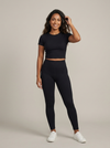 Conjunto deportivo camiseta SOL - Negro - modelo de frente - ColomShop